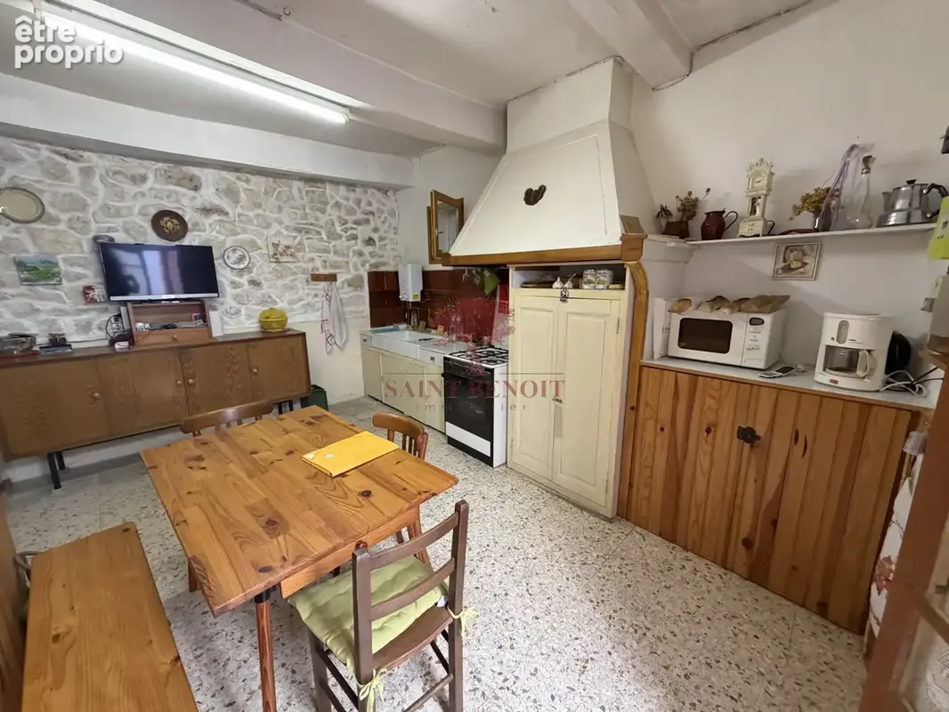 Exclusivite a vendre aniane maison de village avec garage - photo 3