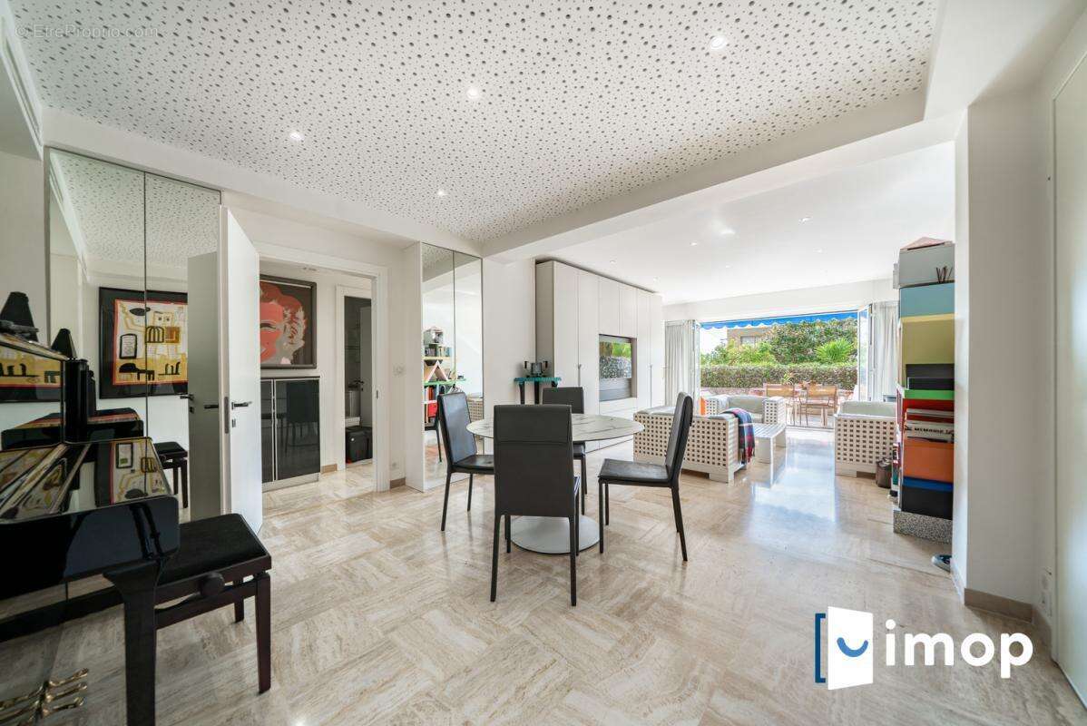 Appartement à MENTON