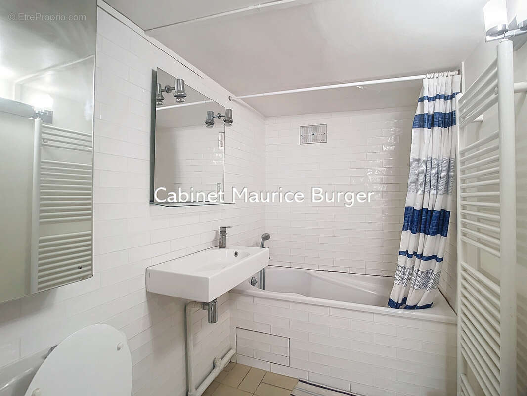 Appartement à PARIS-8E