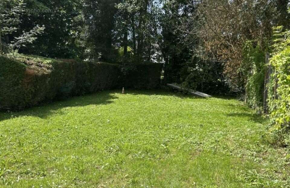 Terrain à LA PLAINE-SUR-MER