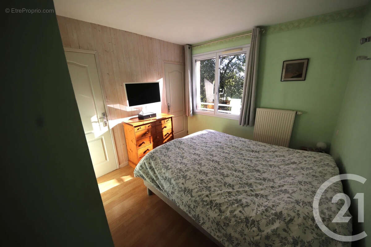 Maison à LACROIX-FALGARDE