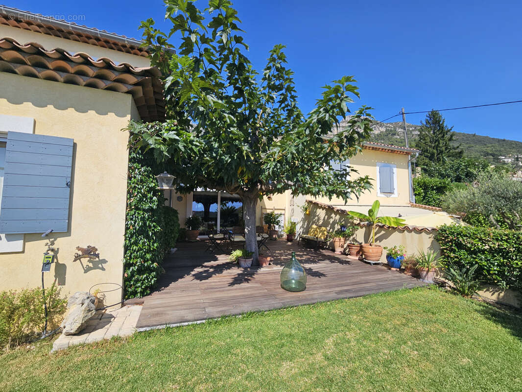 Maison à SAINT-JEANNET