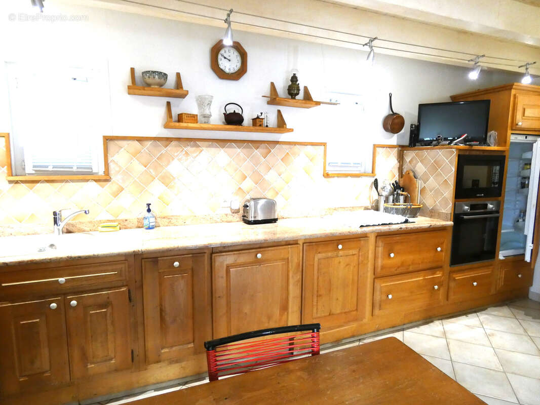 Maison à LA VERNAREDE