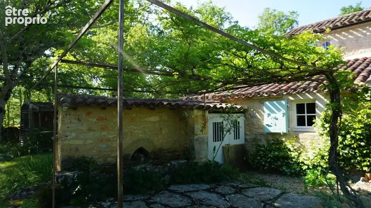 Maison 150 m² à Esclauzels  - photo 2