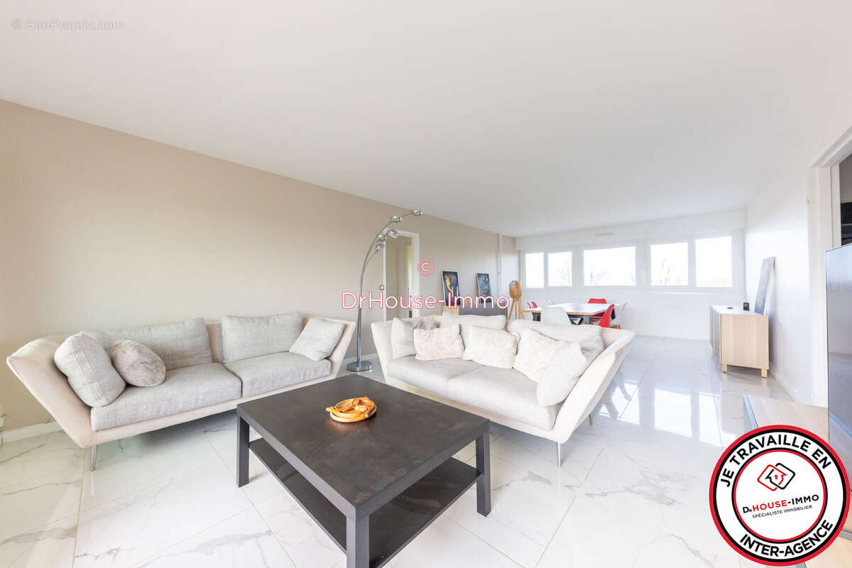 Appartement à ELANCOURT