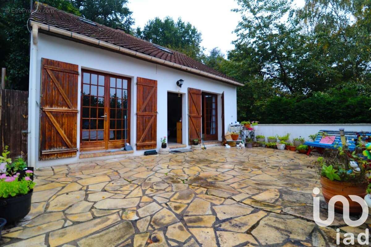 Photo 2 - Maison à SAULX-LES-CHARTREUX