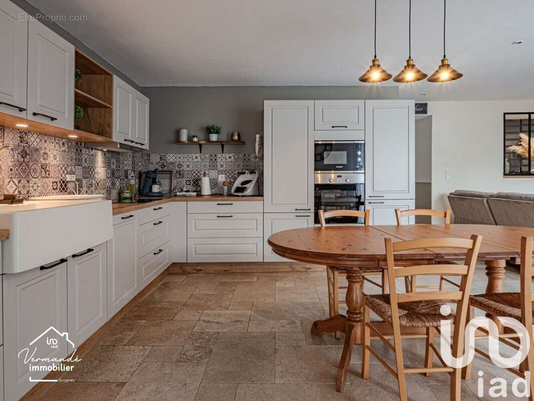 Photo 3 - Maison à SURGERES