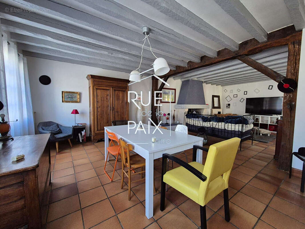 Maison Loudun 5 pièce(s) 161 m2 - photo 2
