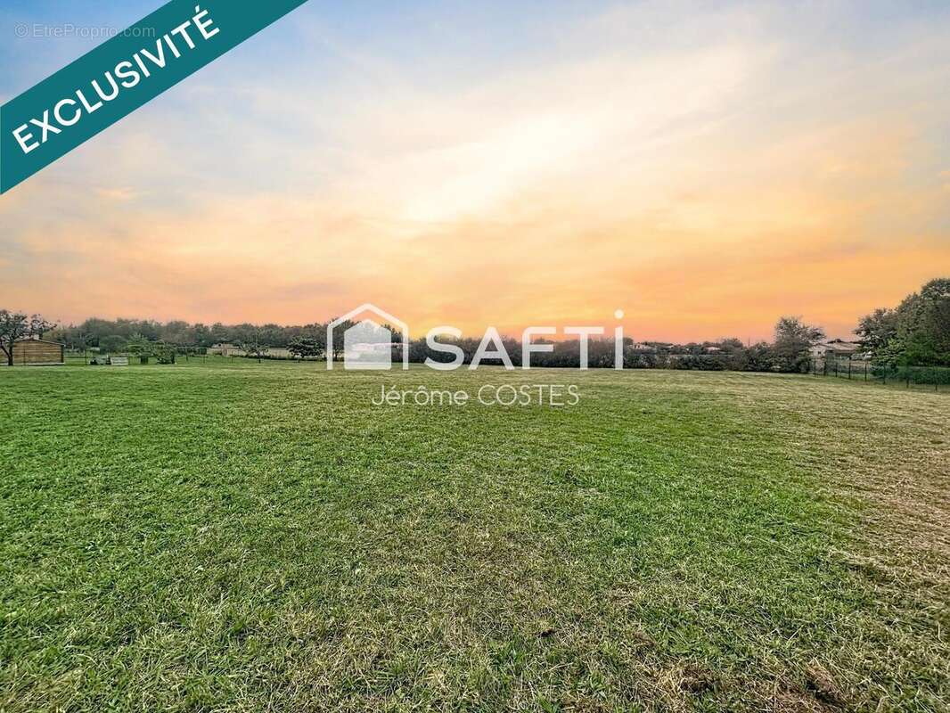 Photo 2 - Terrain à MONTBETON