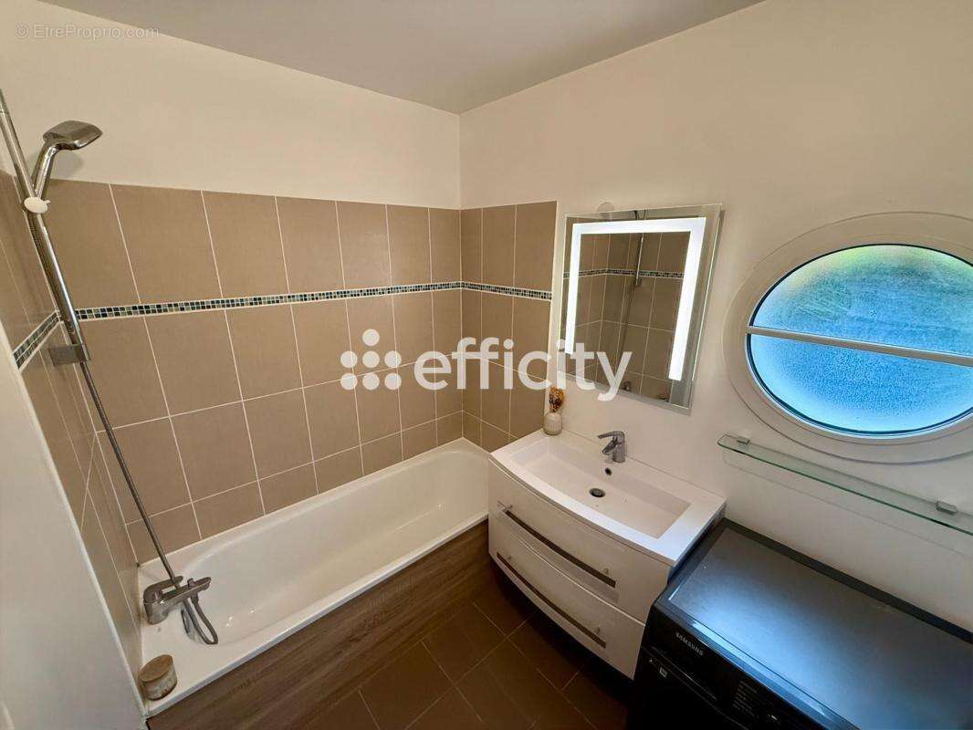 Appartement à SAINT-MAXIMIN