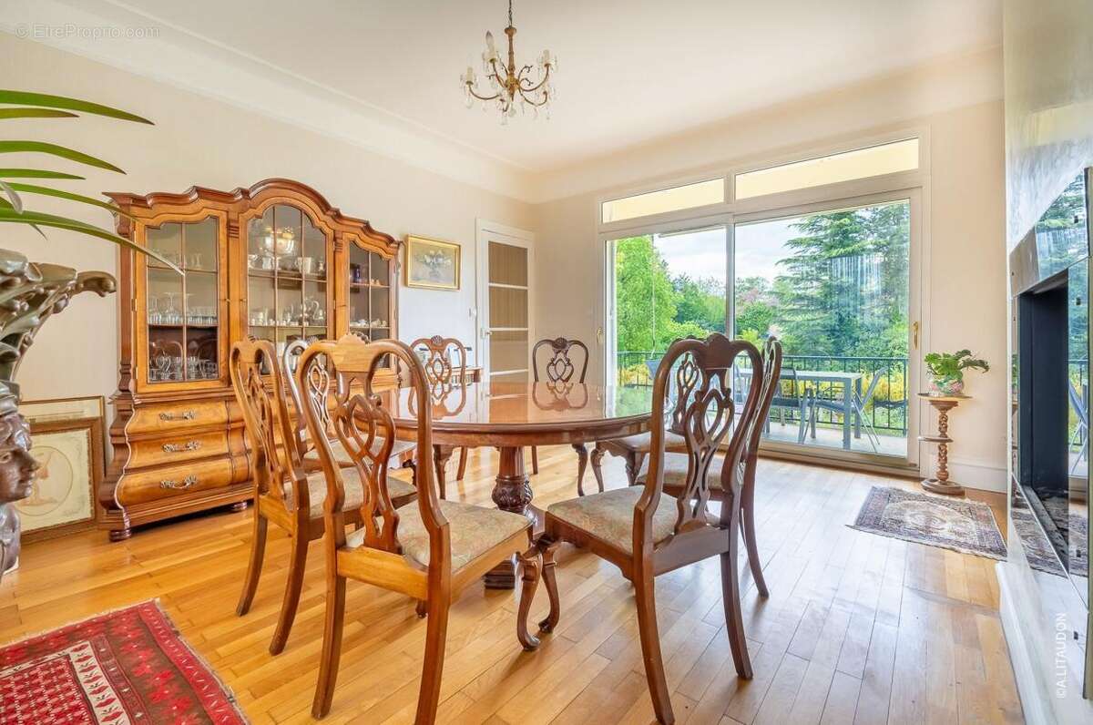 Rare à la vente – Centre de Mâcon - Belle demeure avec terrain constructible - photo 6
