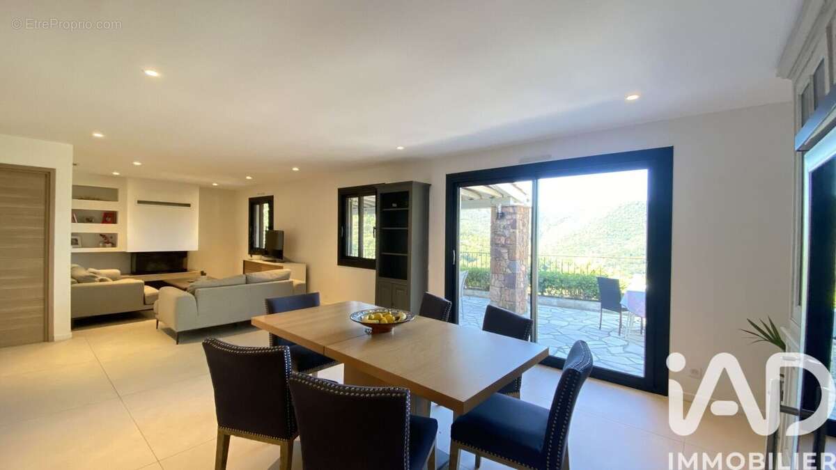 Photo 8 - Maison à FREJUS