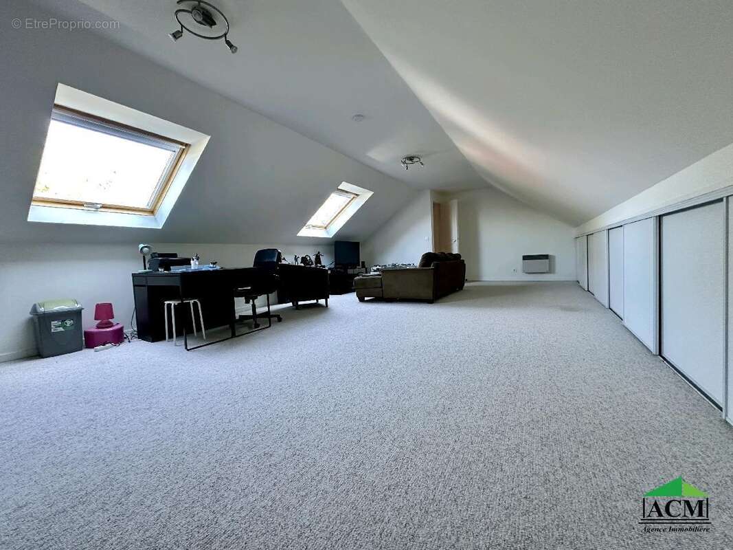 Maison à MERY-SUR-OISE