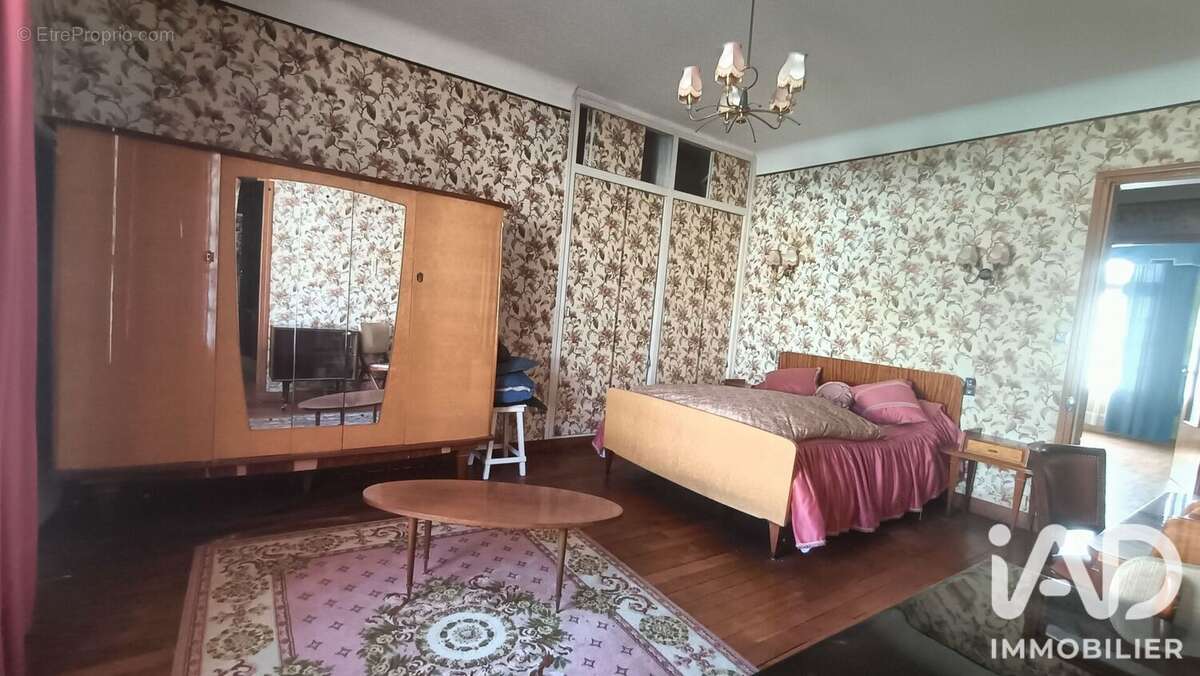 Maison 400 m² à Bessines-Sur-Gartempe  - photo 3