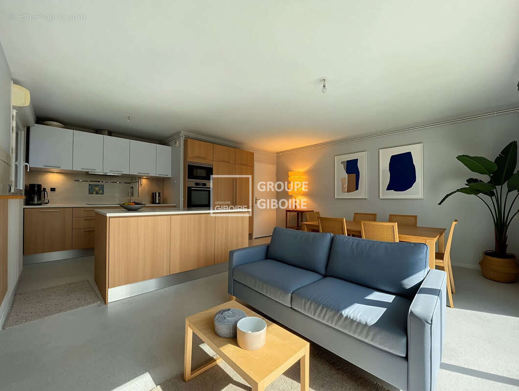 Appartement à CHAVAGNE