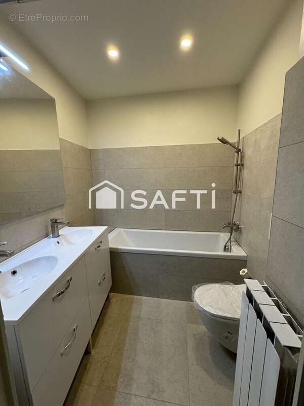 Photo 4 - Maison à LA SAUVE