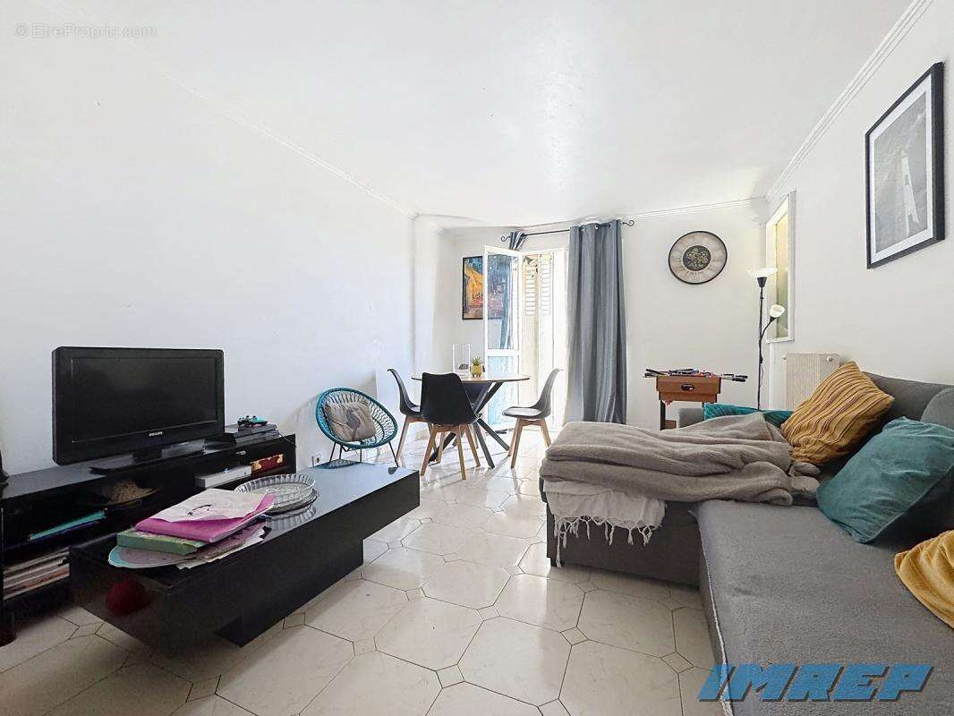 Appartement à MARSEILLE-9E