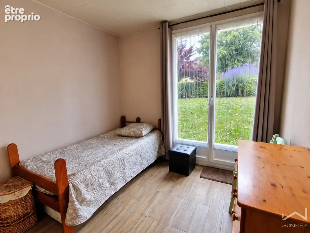 Magnifique Maison de 4 chambres - semi plein pied - très bon état générale - photo 9