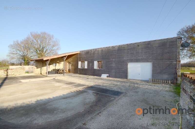 Maison à MAUPREVOIR