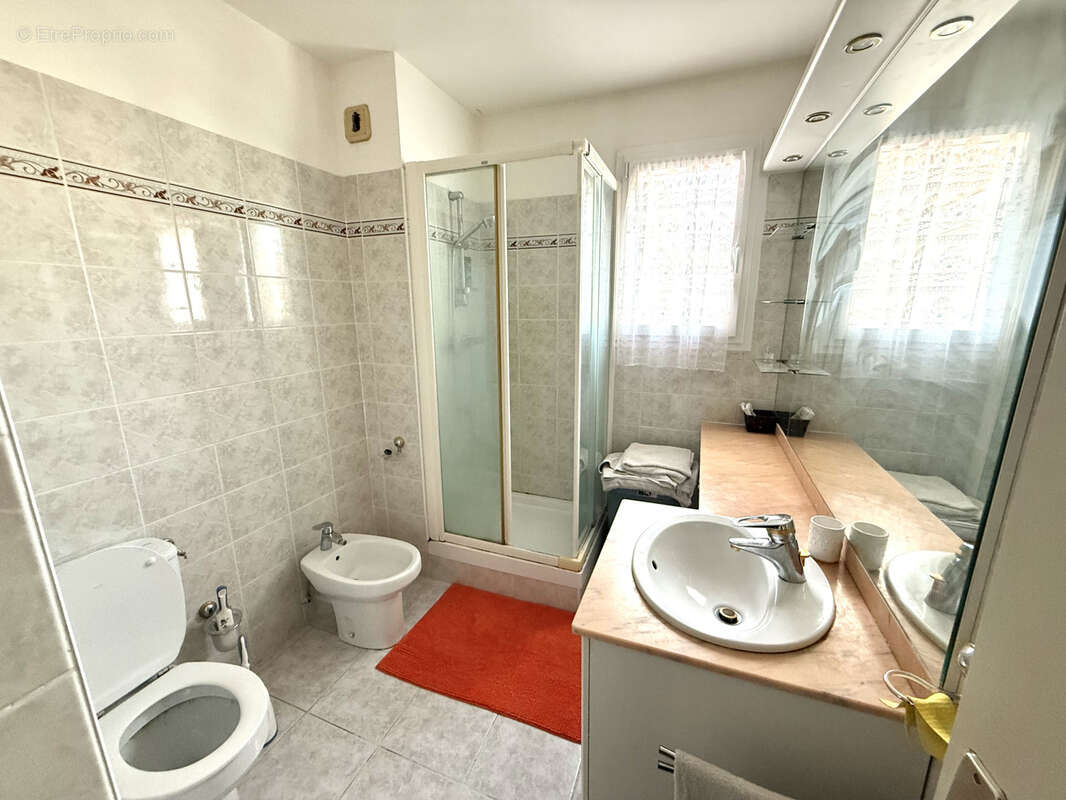 Appartement à MARSEILLE-11E