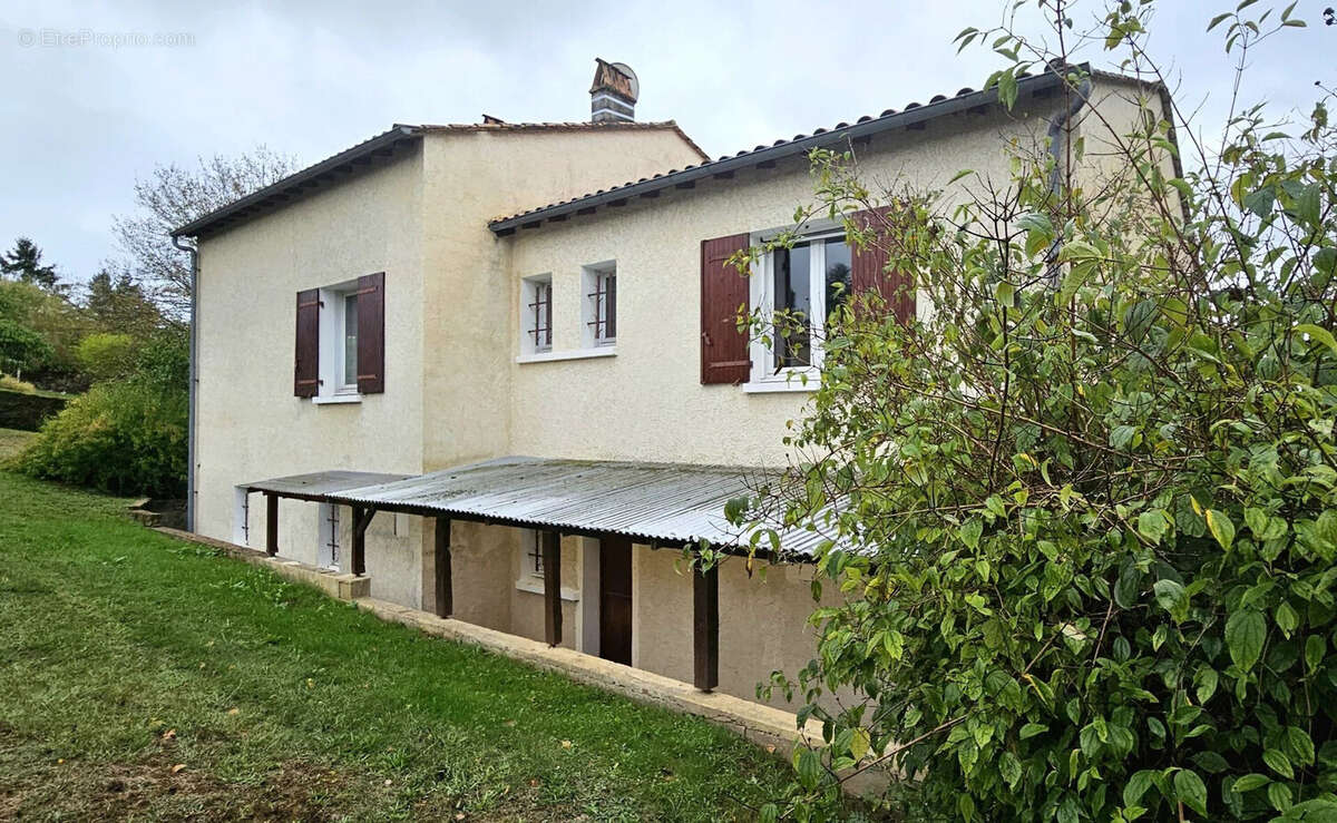 Maison 148 m² à Lembras  - photo 2