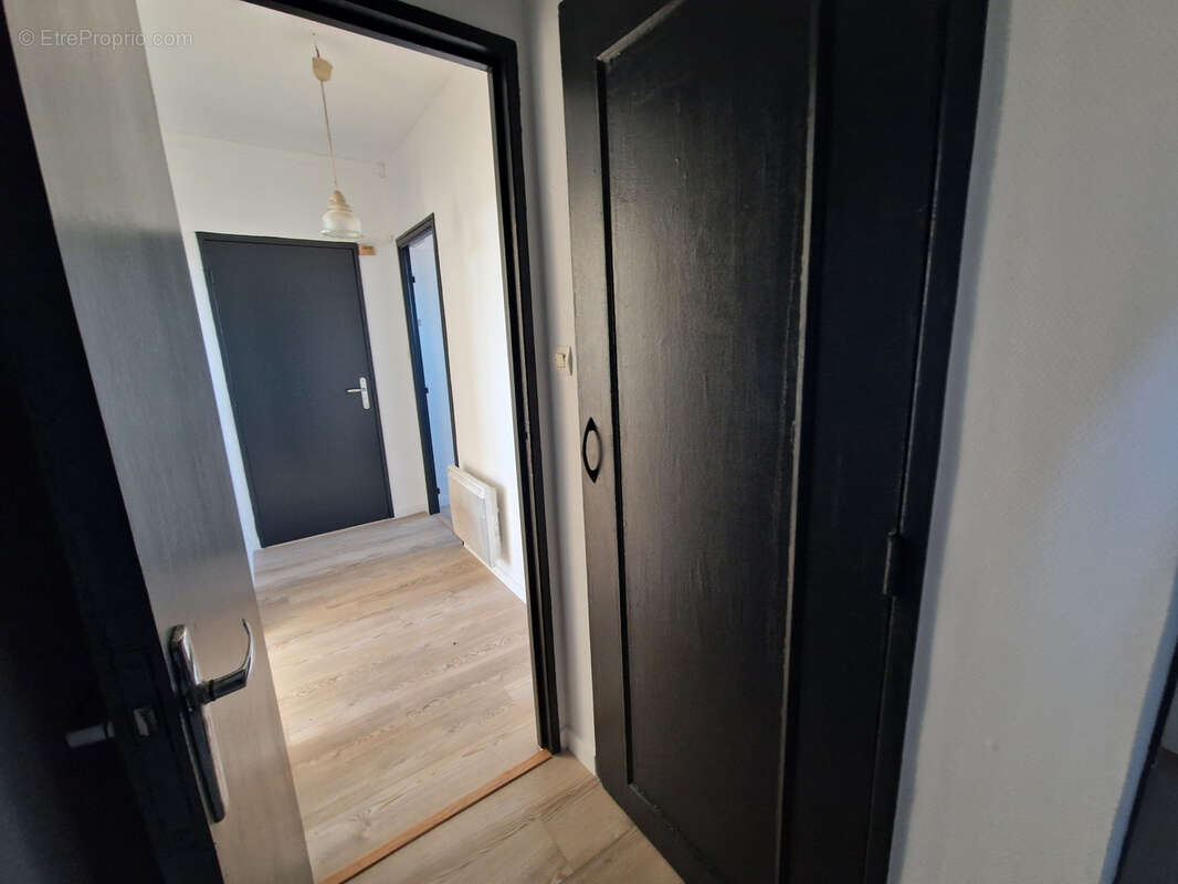 Appartement à VALREAS