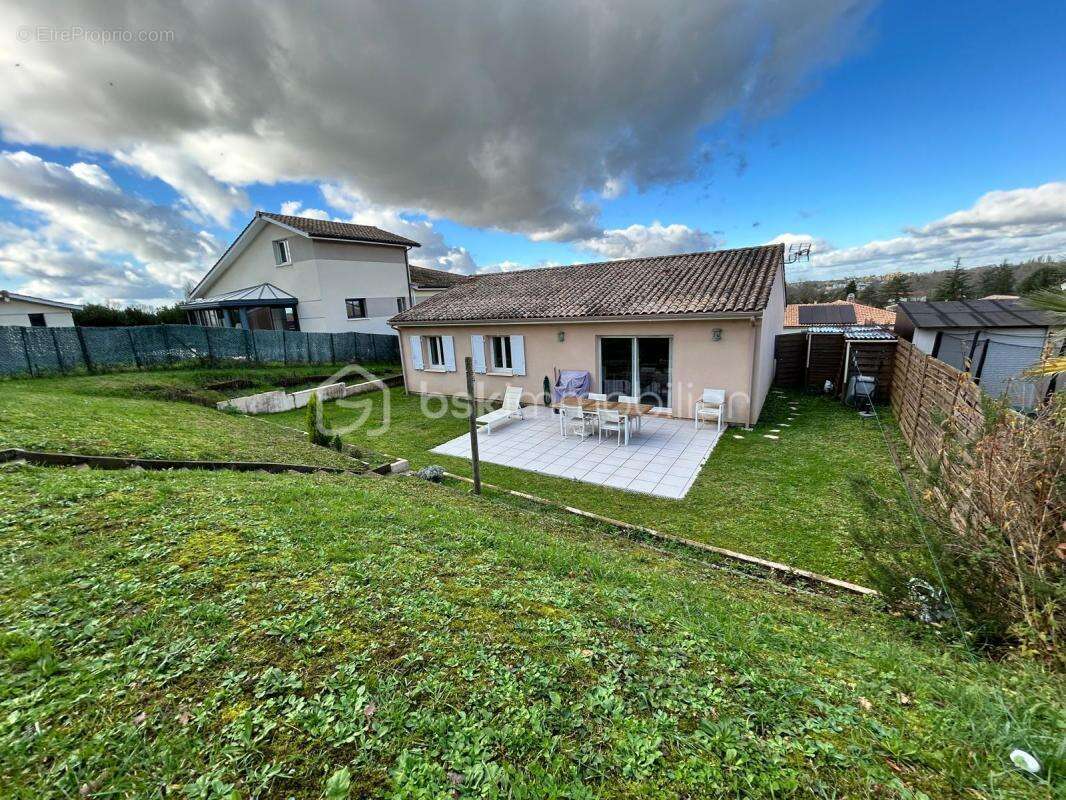 Maison à CUBZAC-LES-PONTS