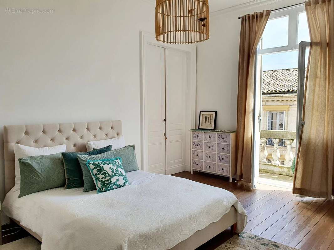 Maison à SAINTE-FOY-LA-GRANDE