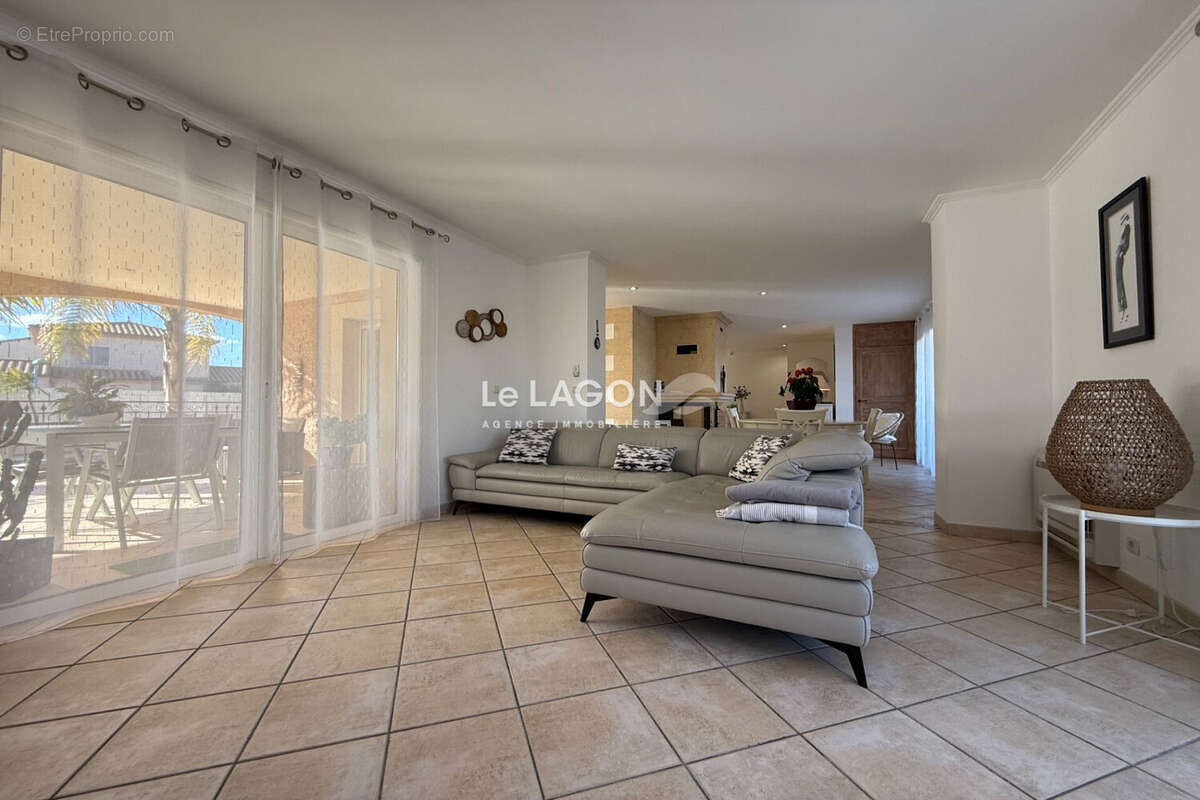 Maison à SAINT-CYPRIEN