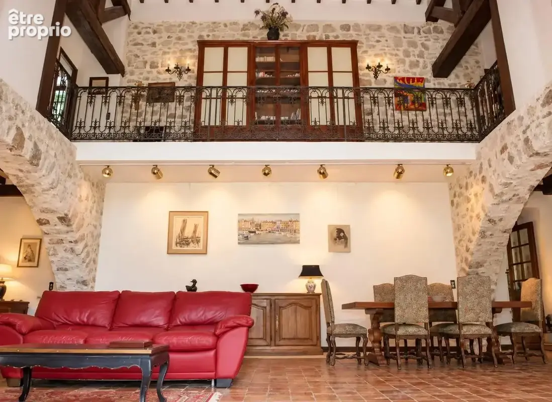 NICE – RIMIEZ  Élégante propriété de caractère dans un domaine privé - photo 5