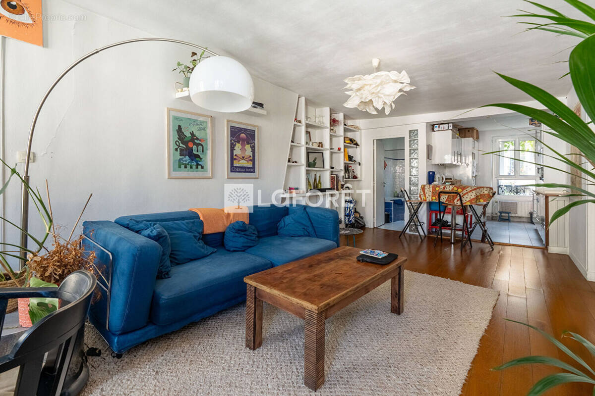 Appartement à PARIS-20E