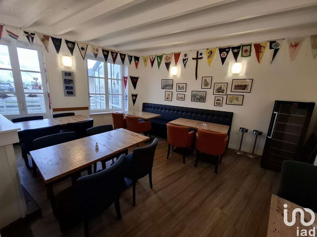 Photo 6 - Commerce à SAINT-VAAST-LA-HOUGUE