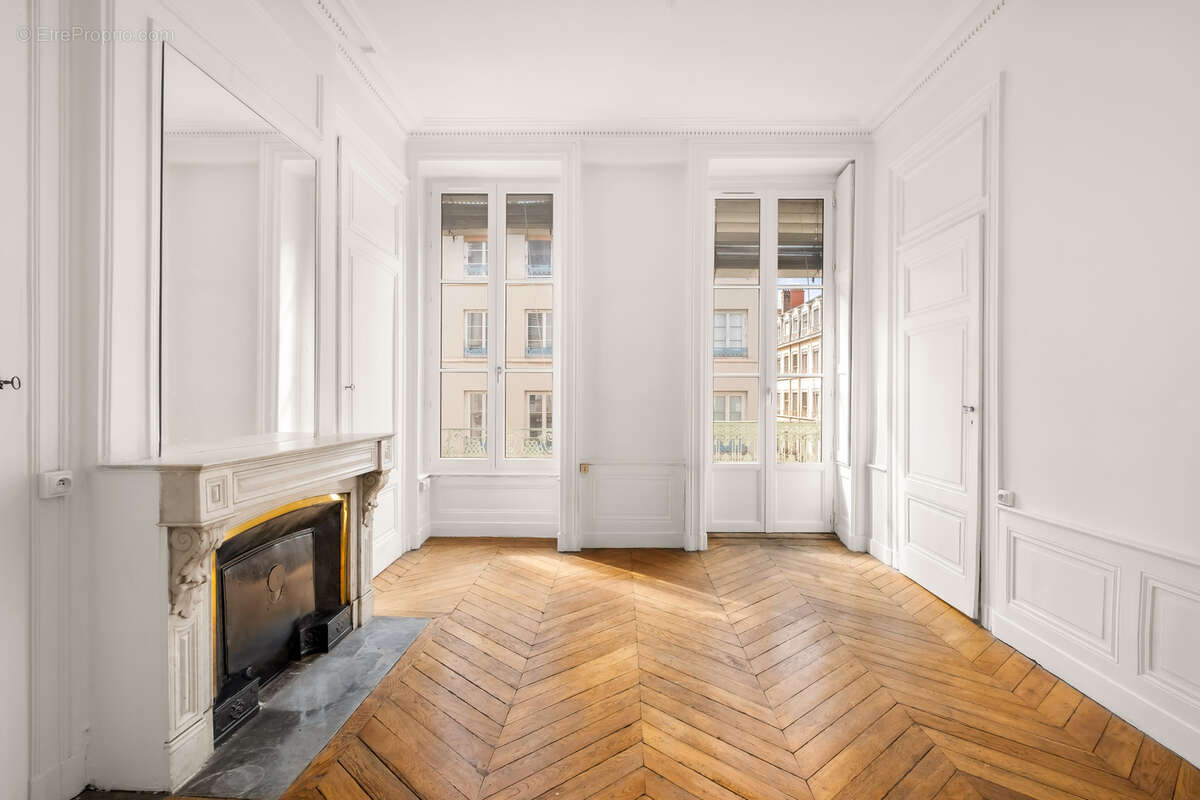 Appartement à LYON-6E
