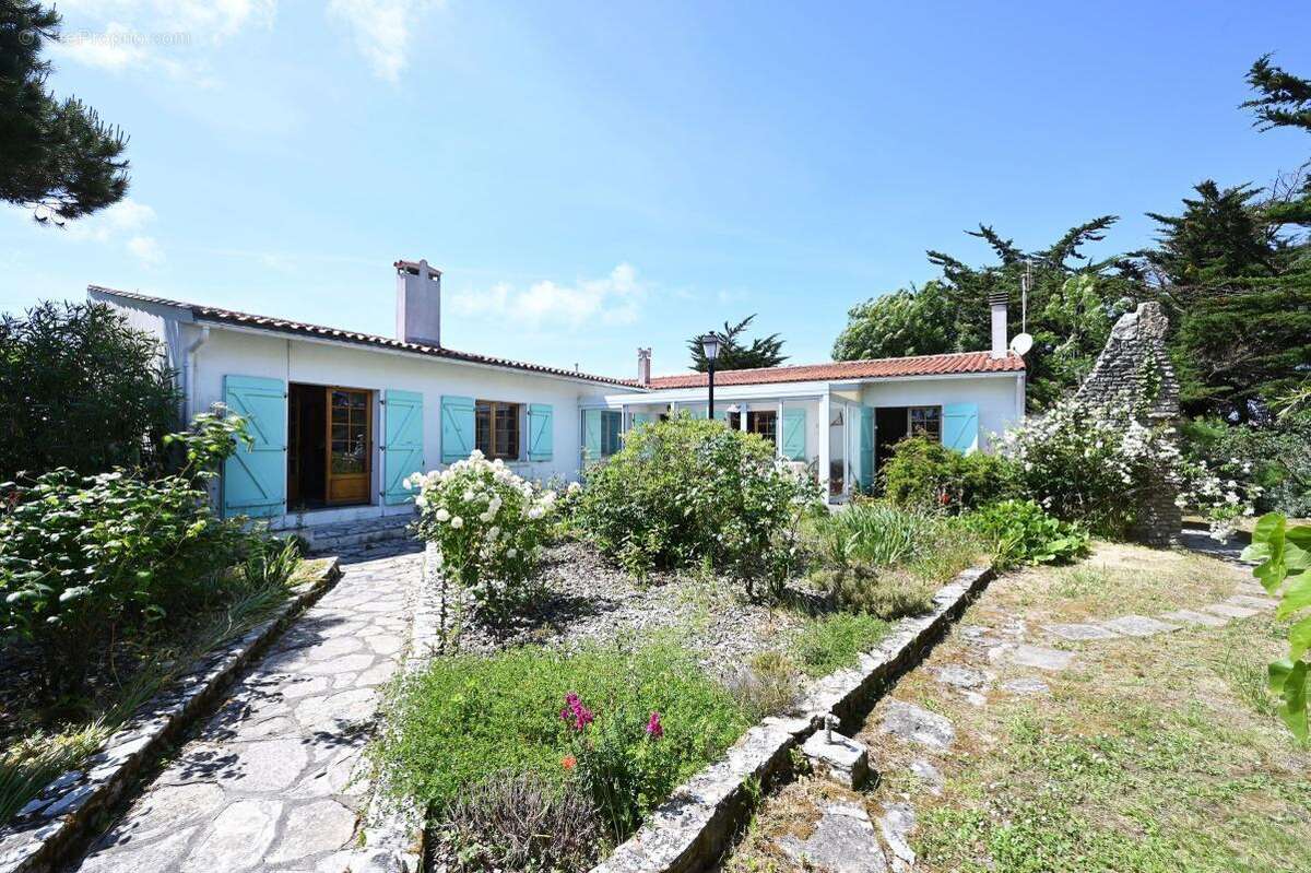 Maison à SAINT-CLEMENT-DES-BALEINES