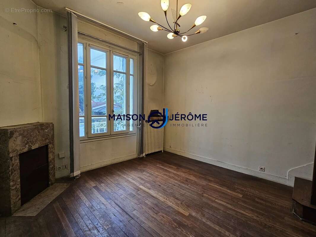 Maison à CHAMPIGNY-SUR-MARNE