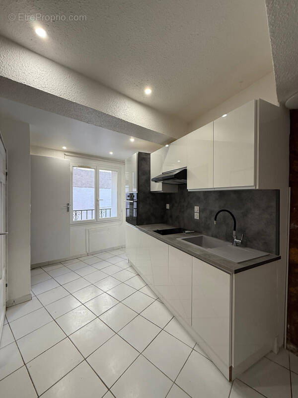 Maison à SAINT-ESTEVE