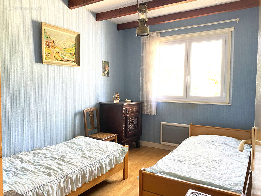 Maison à BAZOCHES-SUR-LE-BETZ