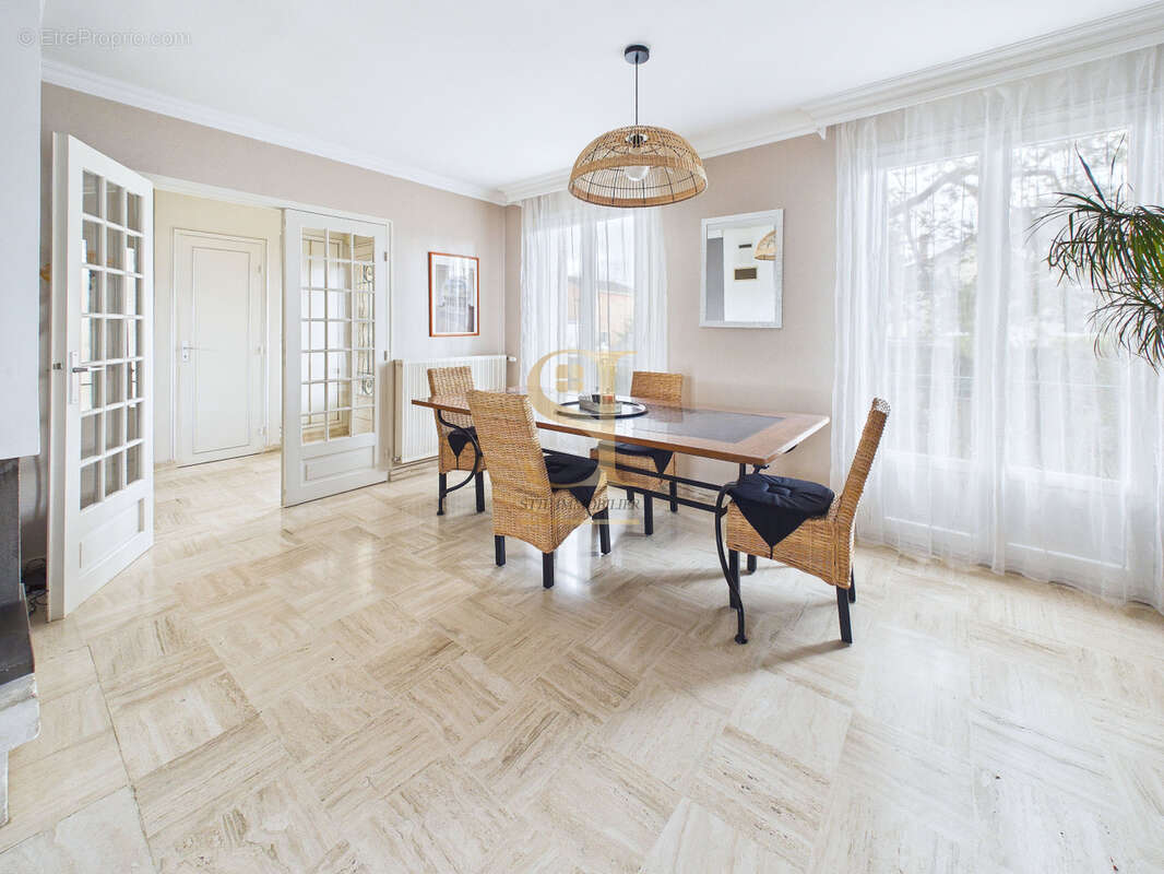 Maison à MONTGERON