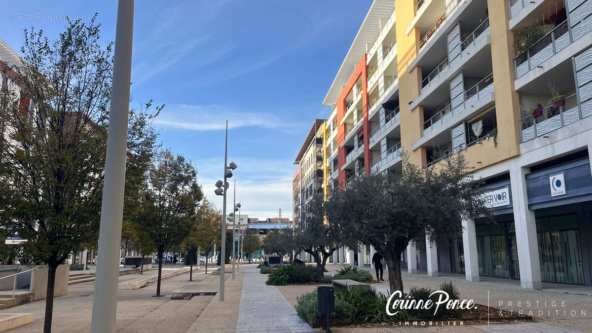 Nimes centre quartier gare  p3 76m2  ascenseur terrasse et garage propose par corinne ponce immo - photo 3