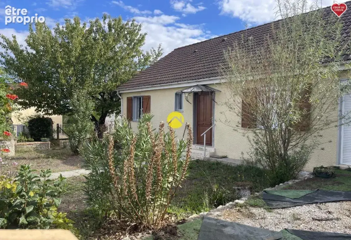 Maison à AVORD