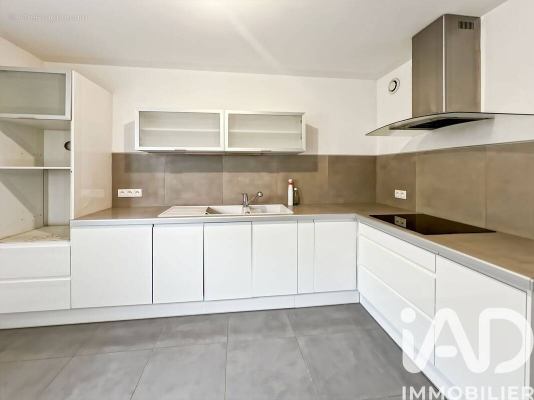 Photo 1 - Appartement à BAGNOLS-SUR-CEZE