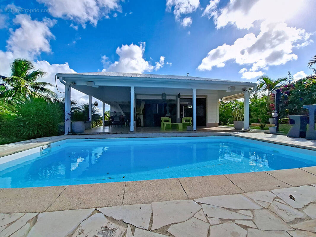 Maison à LE LAMENTIN