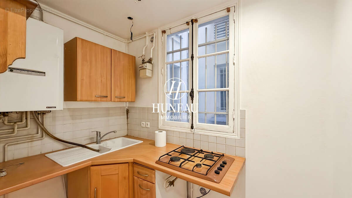 Appartement à PARIS-18E