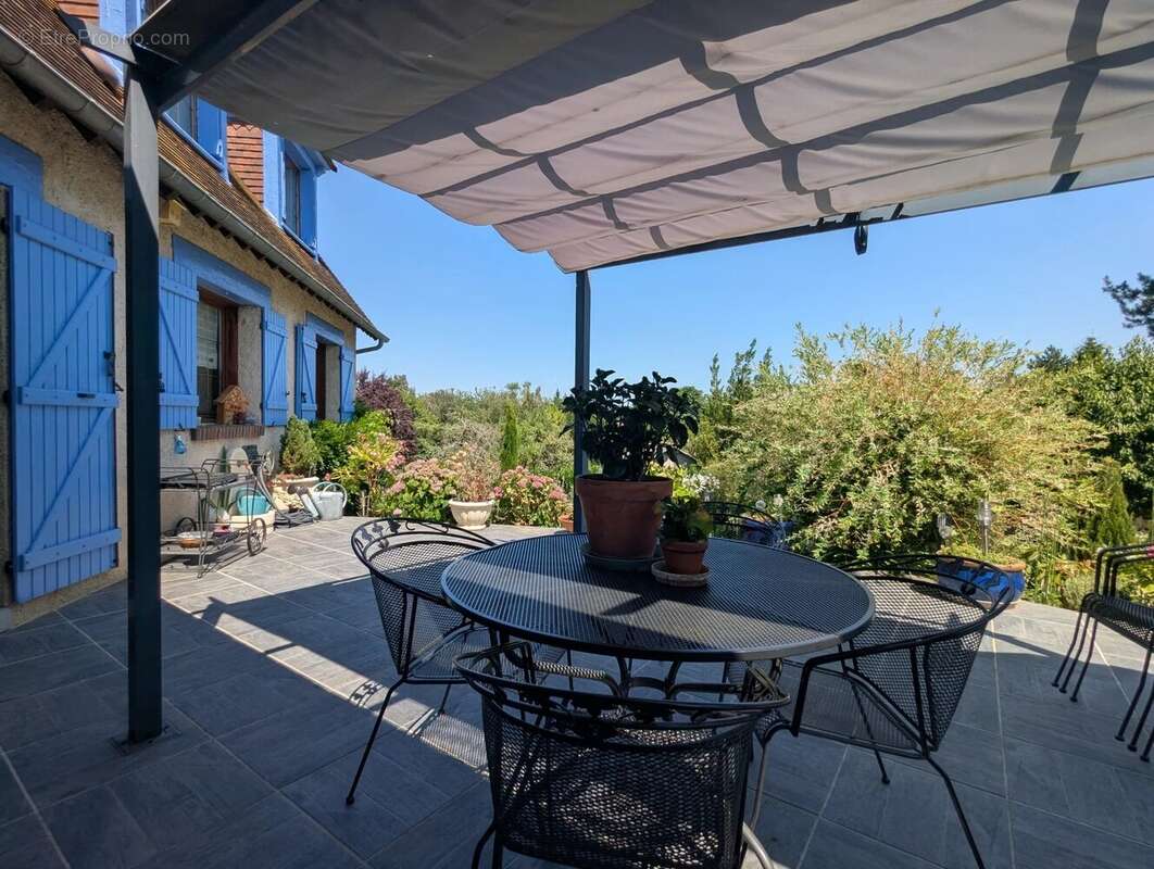 Maison de 205 m² sur sous-sol complet ! - photo 3