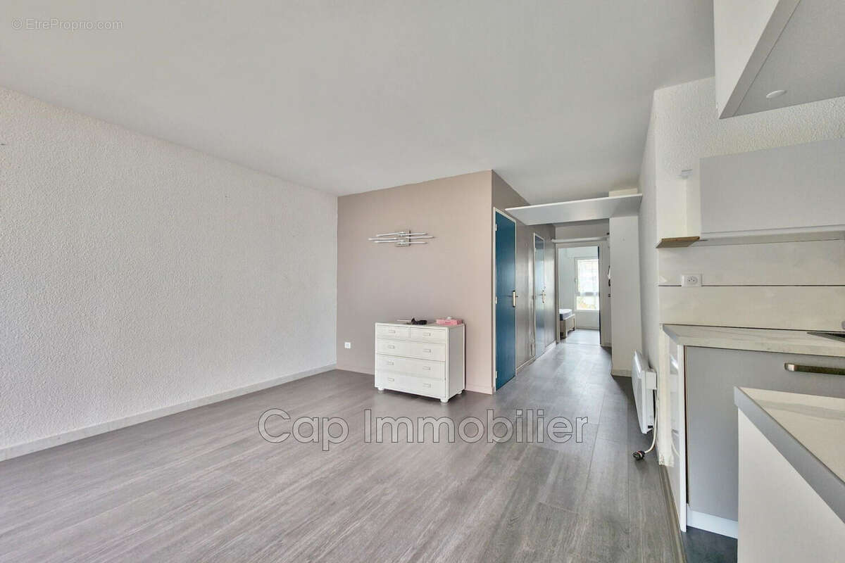 Appartement 43 m² à Agde  - photo 5