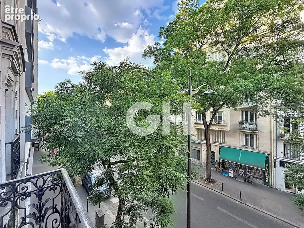 Appartement Paris 3 pièces Pyrénées/Place de la Réunion avec balcon - photo 8