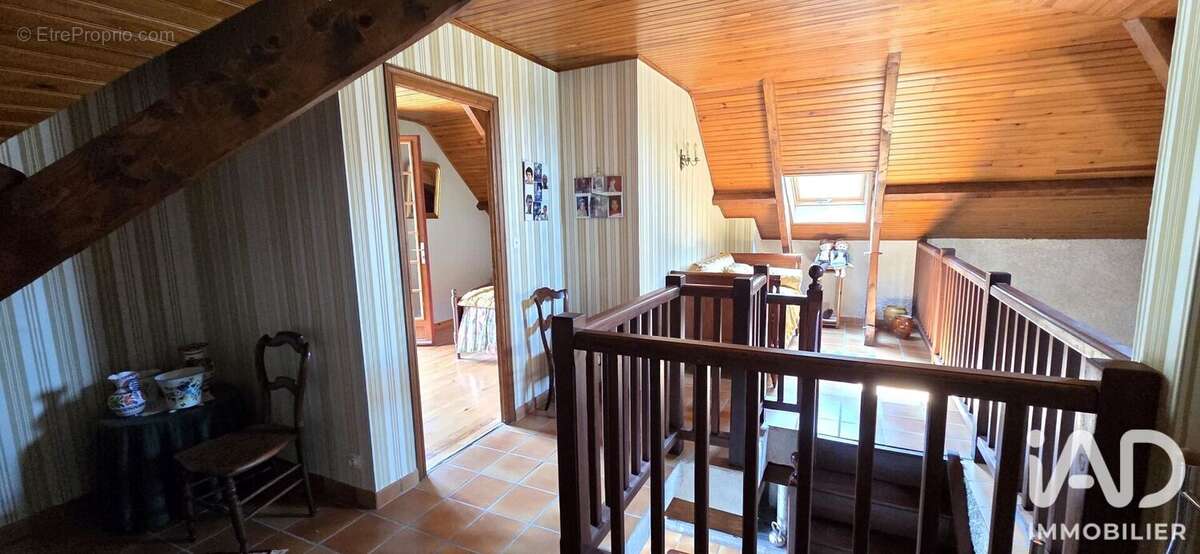 Maison 122 m² à Laruns  - photo 9