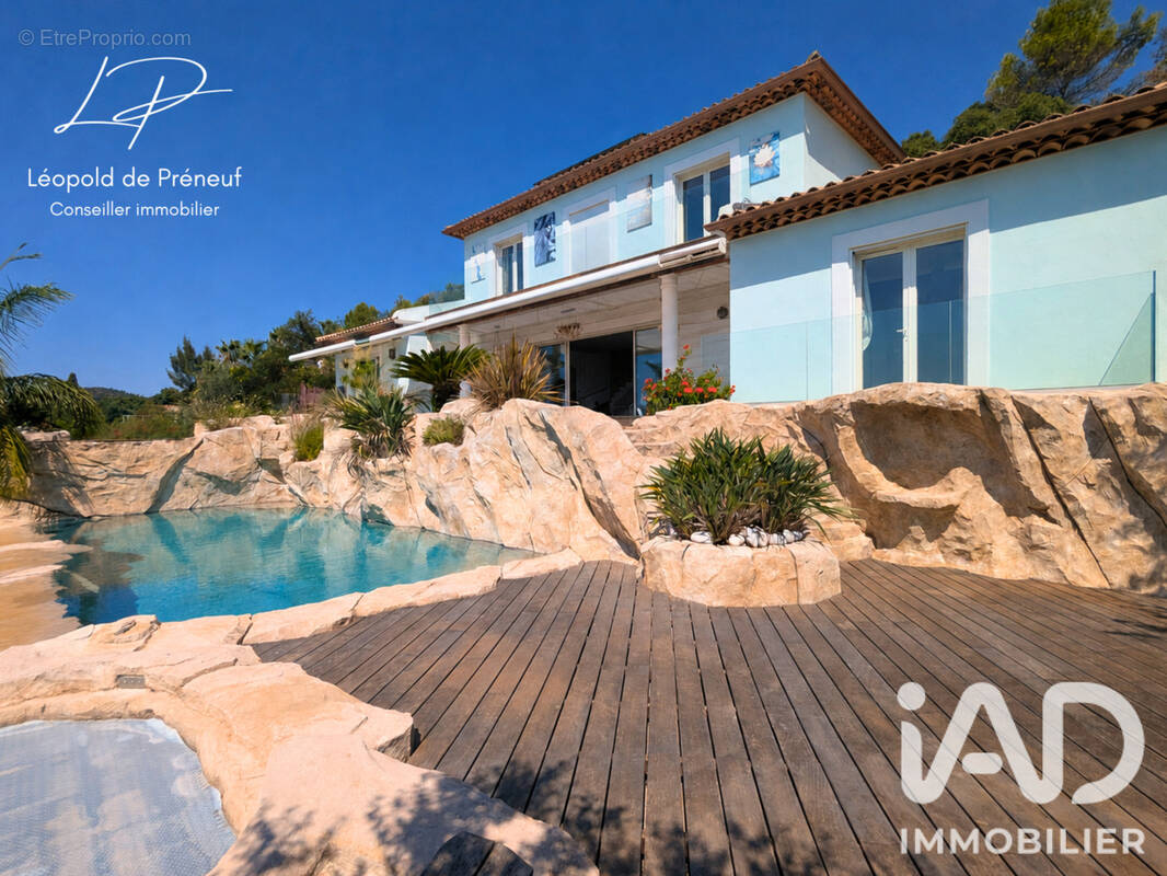 Photo Maison à Hyeres au prix de 1 620 000€