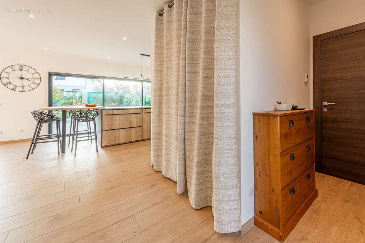 Maison à BRENTHONNE