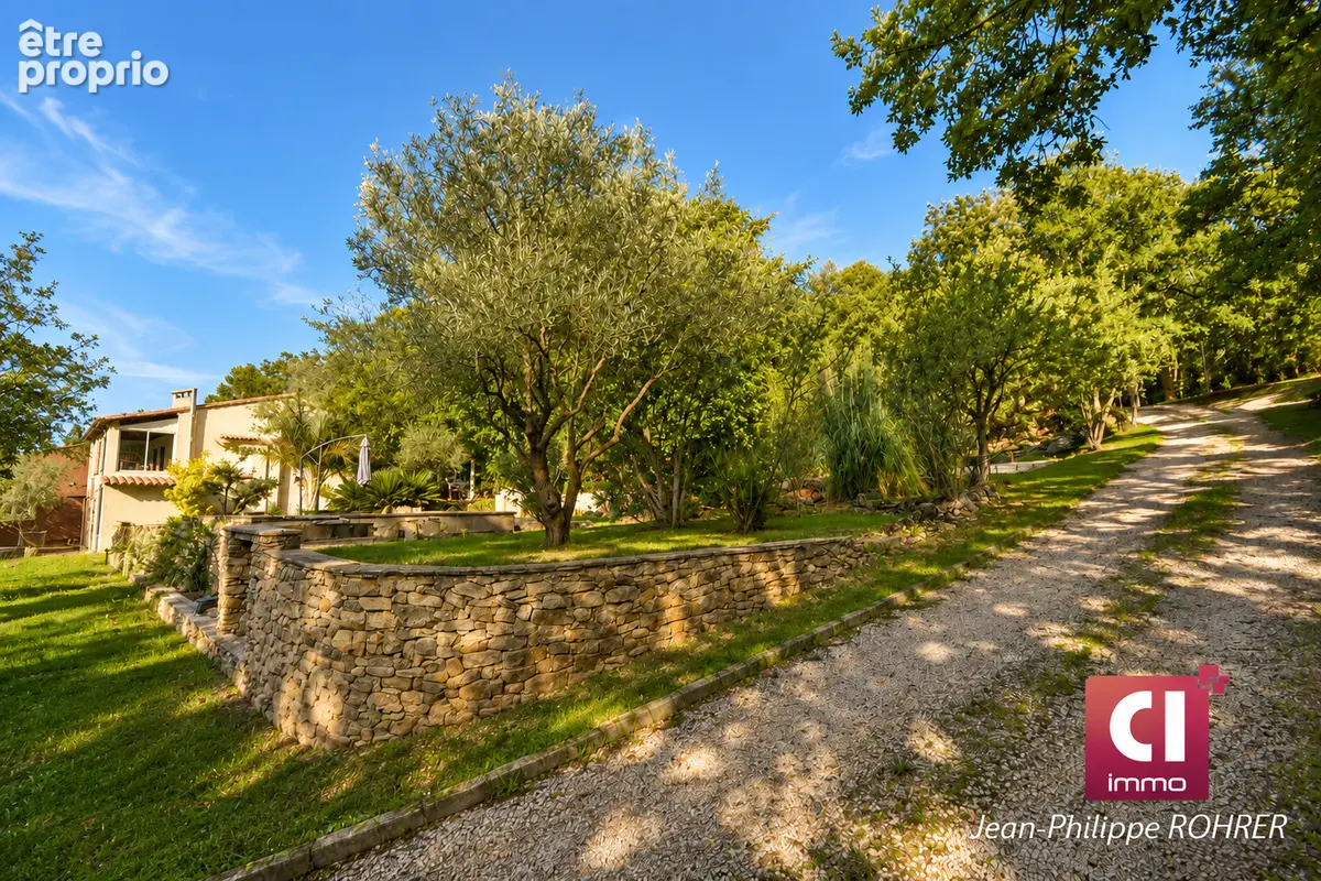 Maison récente 4 pièces avec piscine à vendre à Besse-sur-Issole - photo 2